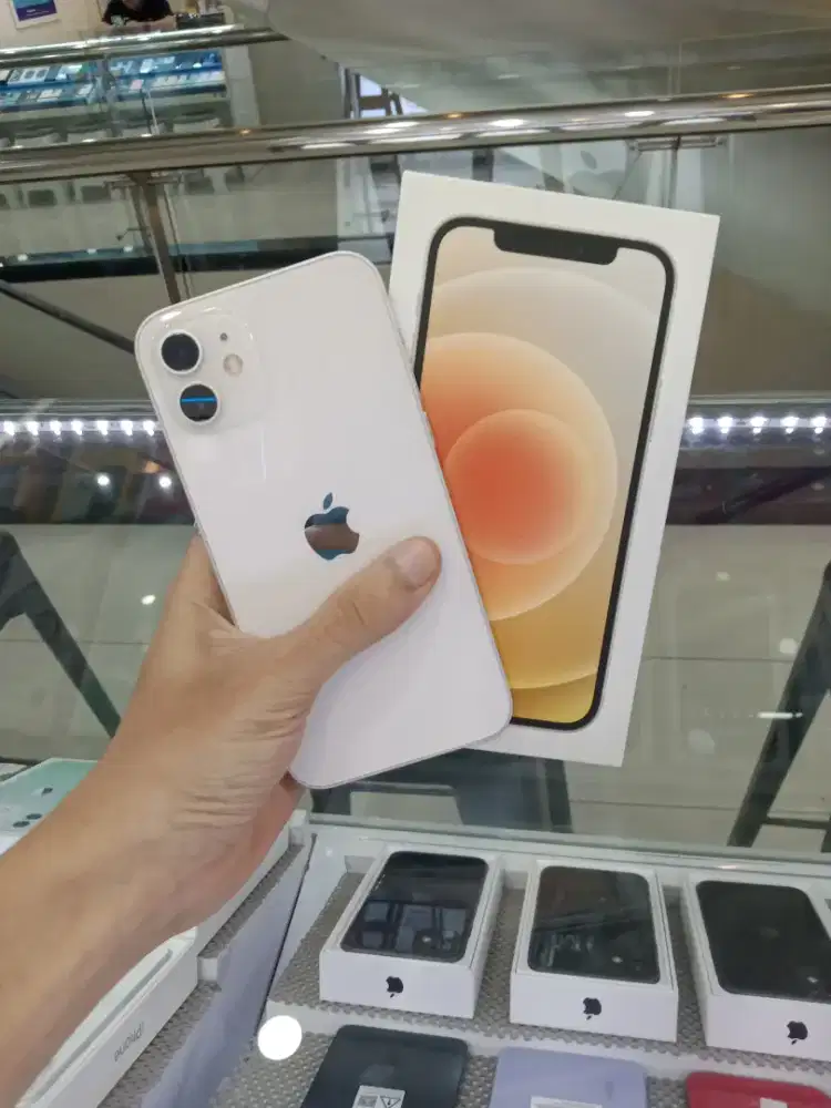 iPhone 12 128GB iBox