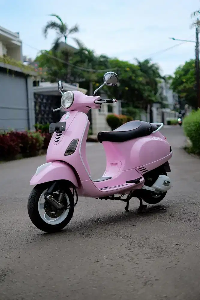 PIAGGIO VESPA LX 125 IGET TAHUN 2017 MURAH BERGARANSI