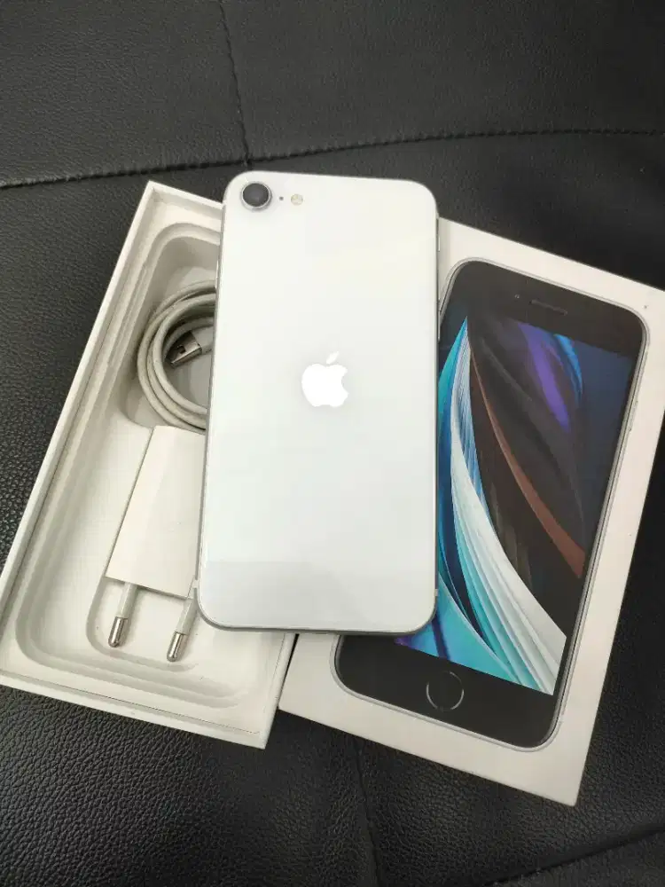 JUAL iPhone se 2  Garansi Resmi iBox