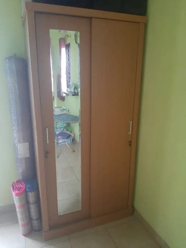 Lemari Pakaian 2 Pintu Sliding