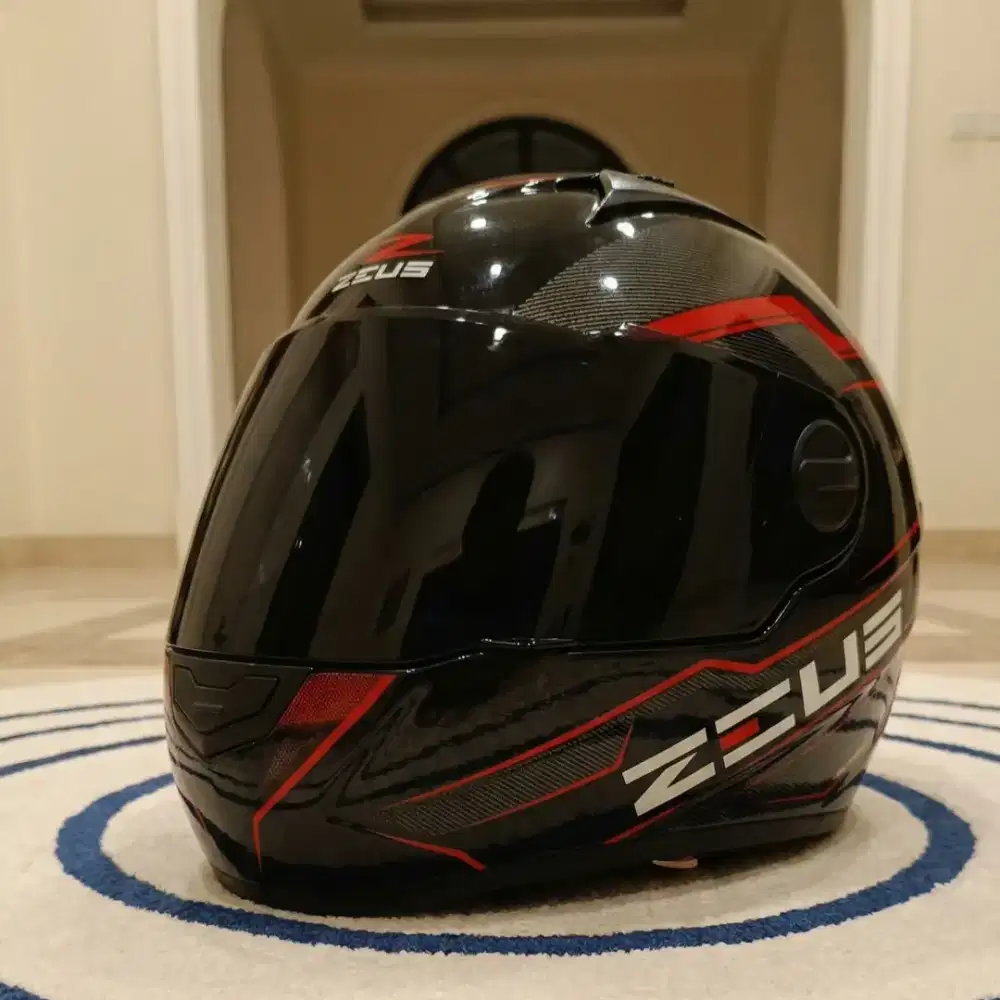 Helm Full Face Zeus Z811