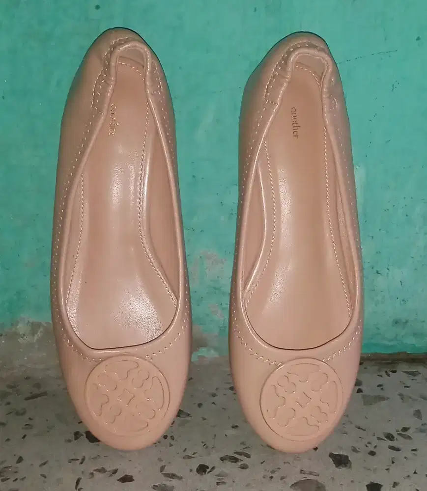 Flat Shoes Kulit