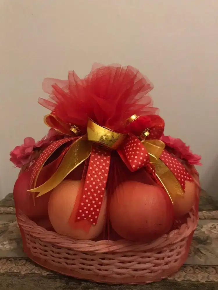 Parcel Buah Segar Set-Mickey Hampers Buah Import