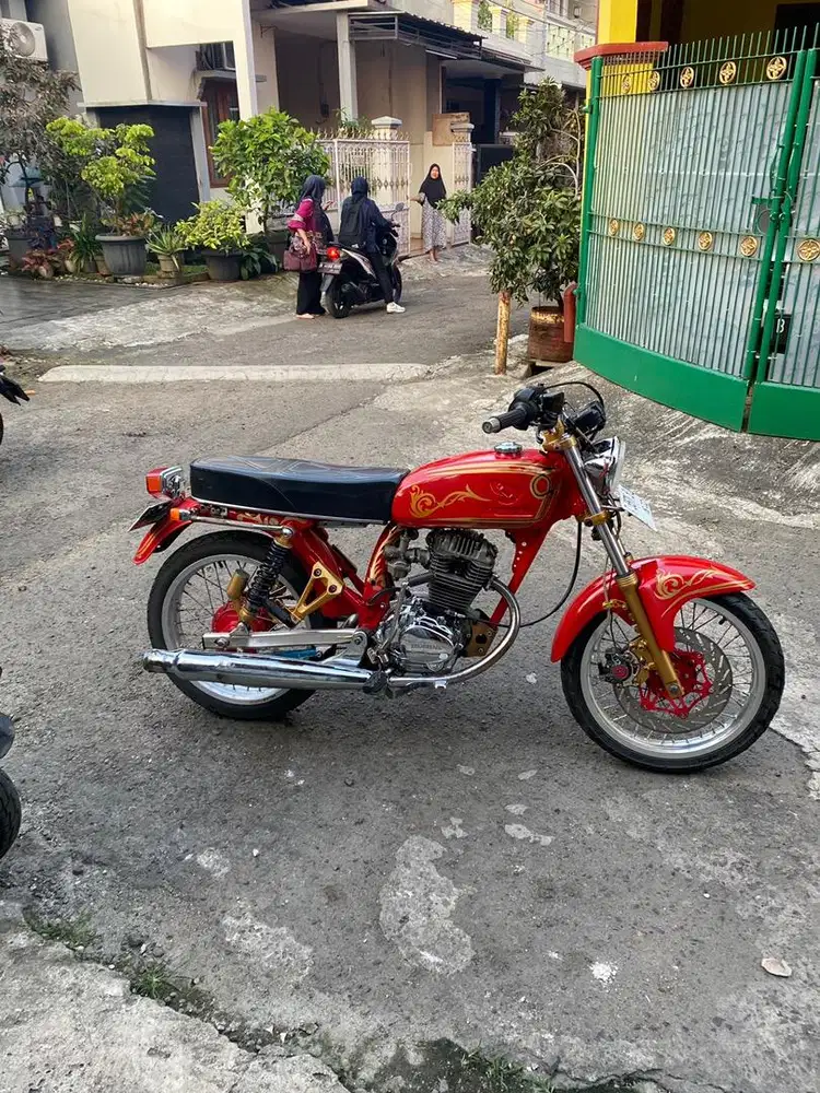 Cb 100 tahun 1978