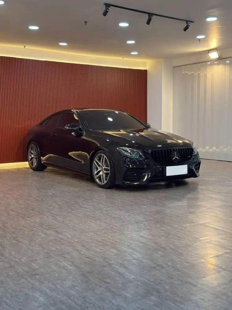 Mercedes Benz E300 Coupe AMG Line 2.0 AT Tahun 2018