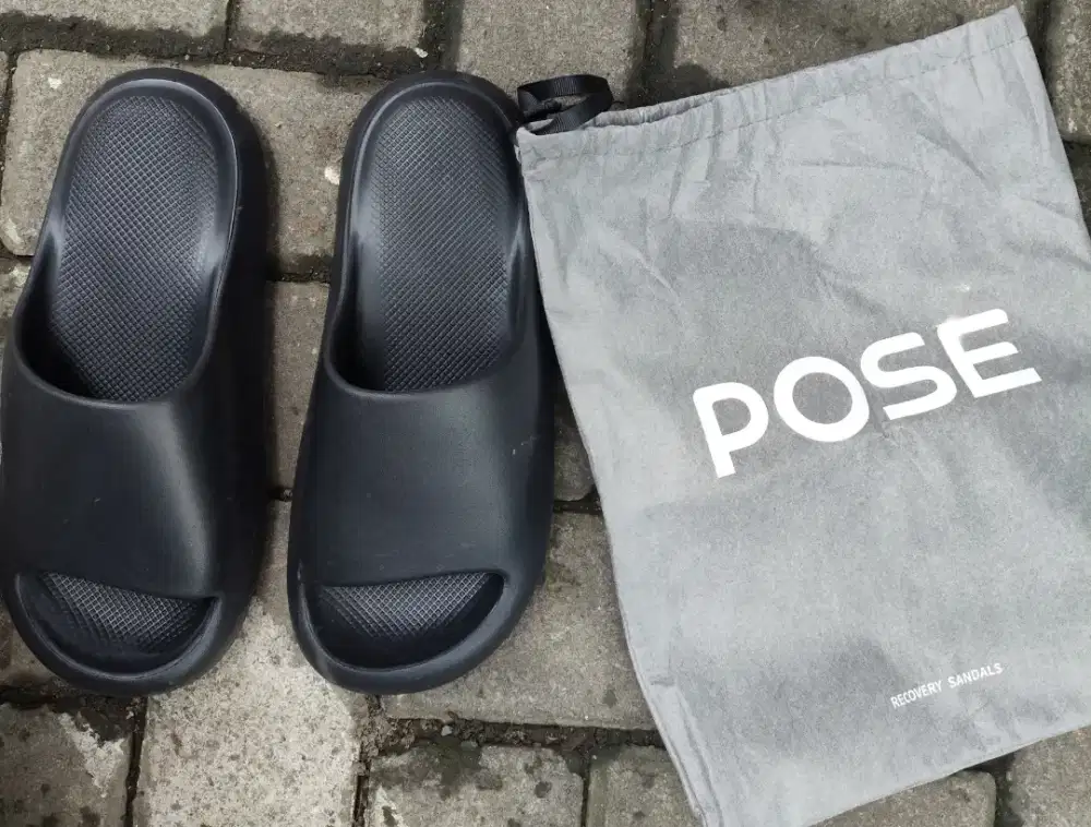 Sandal Pose Original