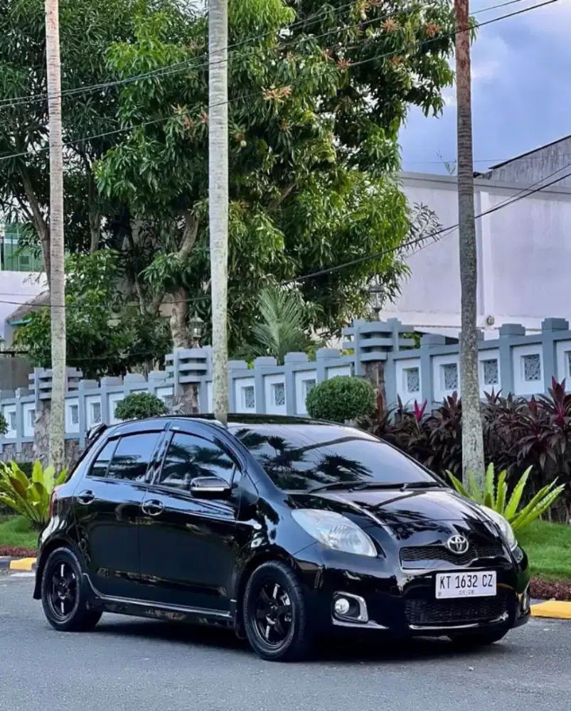 Toyota Avanza G 1.5, 2011 MANUAL