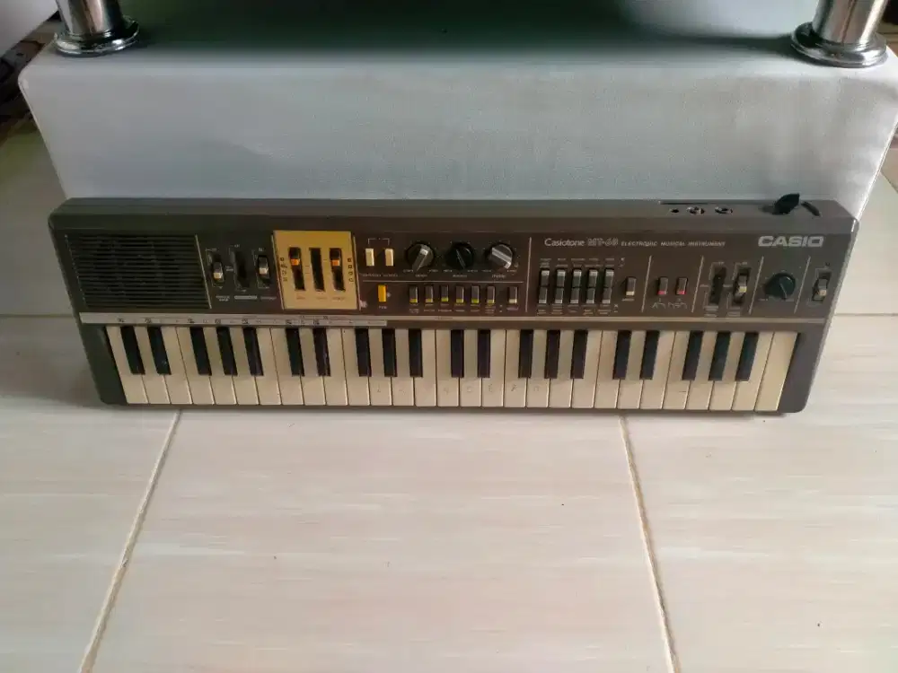 Keay Board Jadul Casio Casiotone MT-68 Electronic Piano