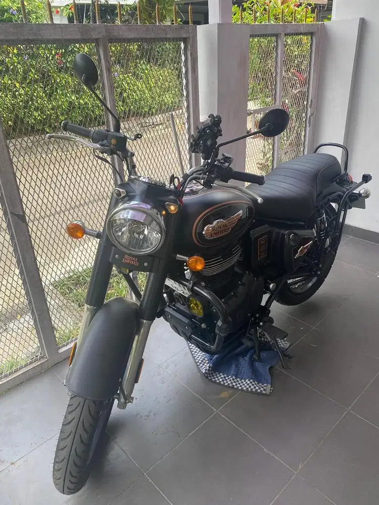Royal Enfield Bullet 350 thn 2024.  Limited edition no. 10/100