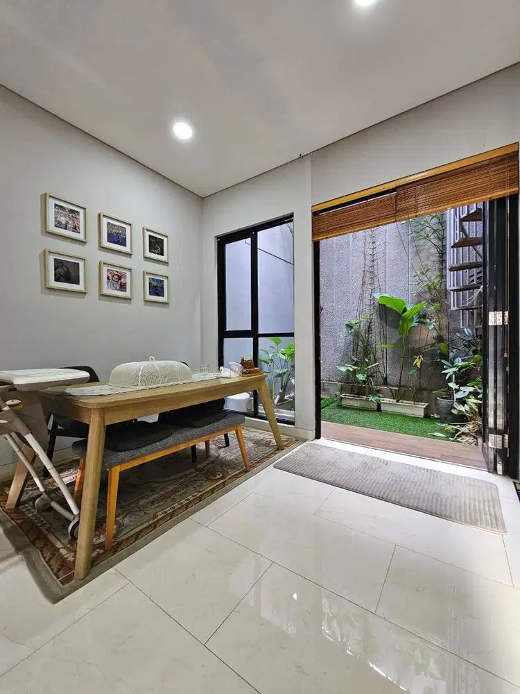 Dijual Rumah Strategis Semi Furnished di Pondok Aren Tangsel LR-15657