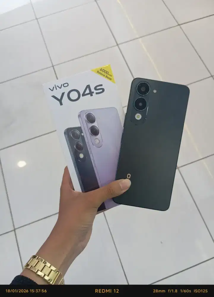 vivo y04s 4/64 baruu