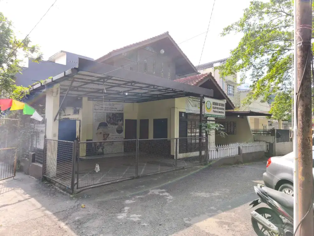 Di Jual Rumah siap huni dekat Lapangan Tegal Lega sisi timur