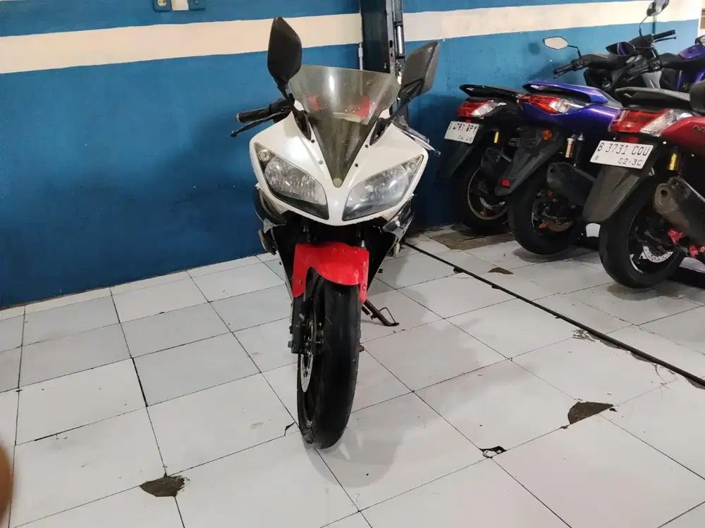 yamaha R15 150 cc 2016 siap pakai