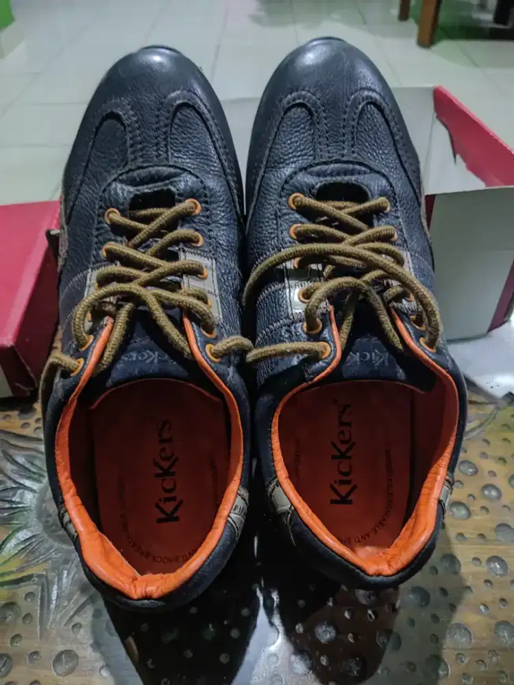 SEPATU KICKERS UKURAN 43
