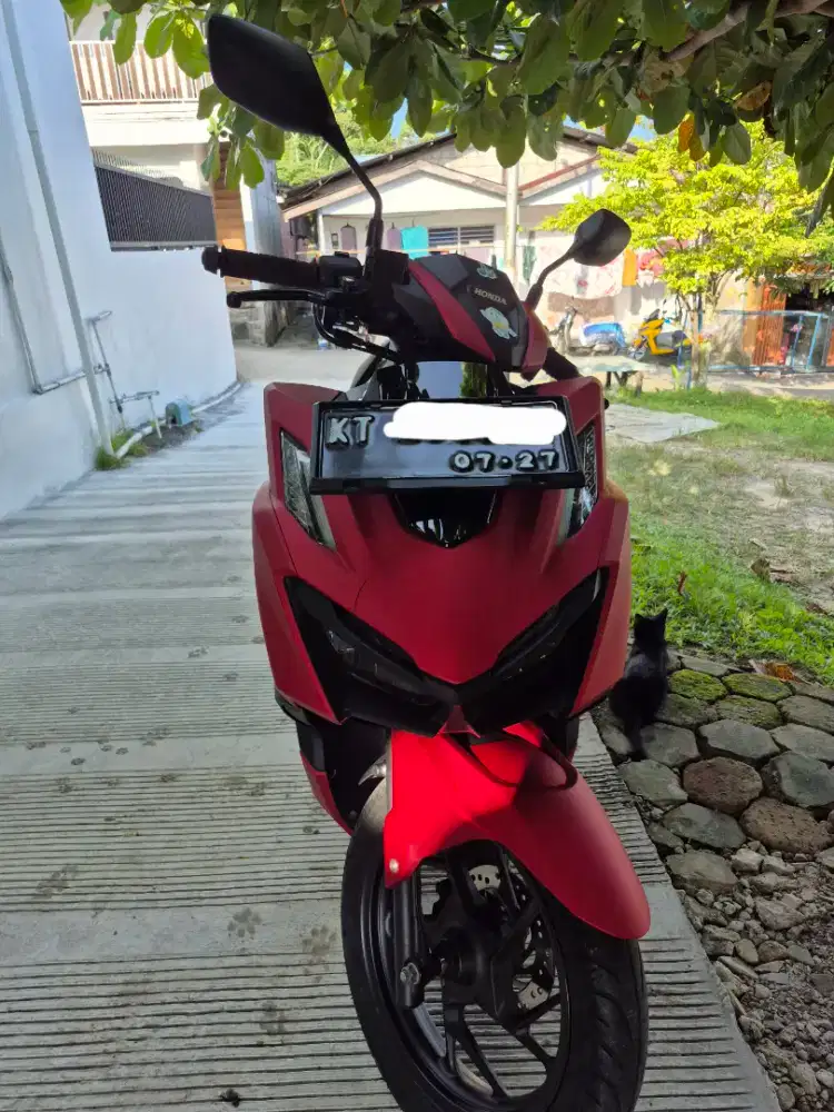Honda Vario 160 CBS Red