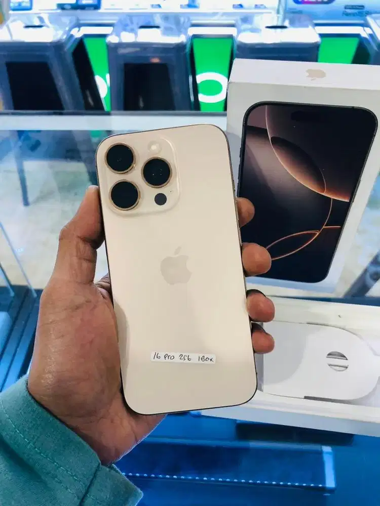 Iphone 16 pro 256gb second garansi ibox