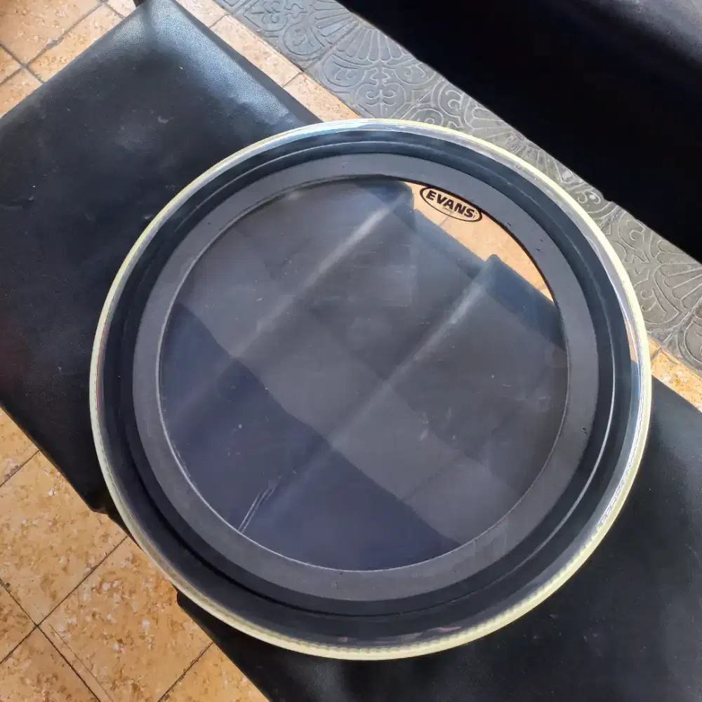 Drum head 22 evans emad 2