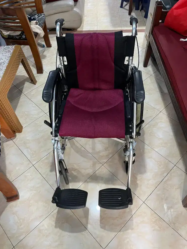 Dijual cepat kursi roda