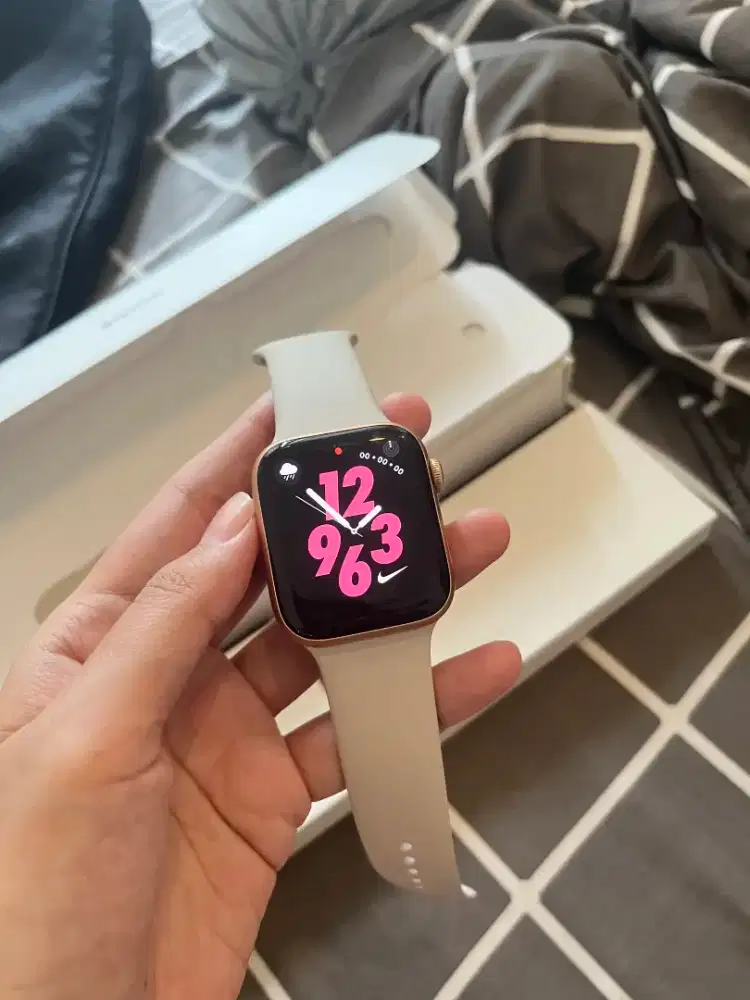 Apple Watch SE 44 mm