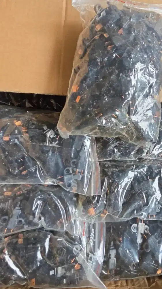 Di cari admin online shopp Lowongan buat cewek umur 19-25 thn singel