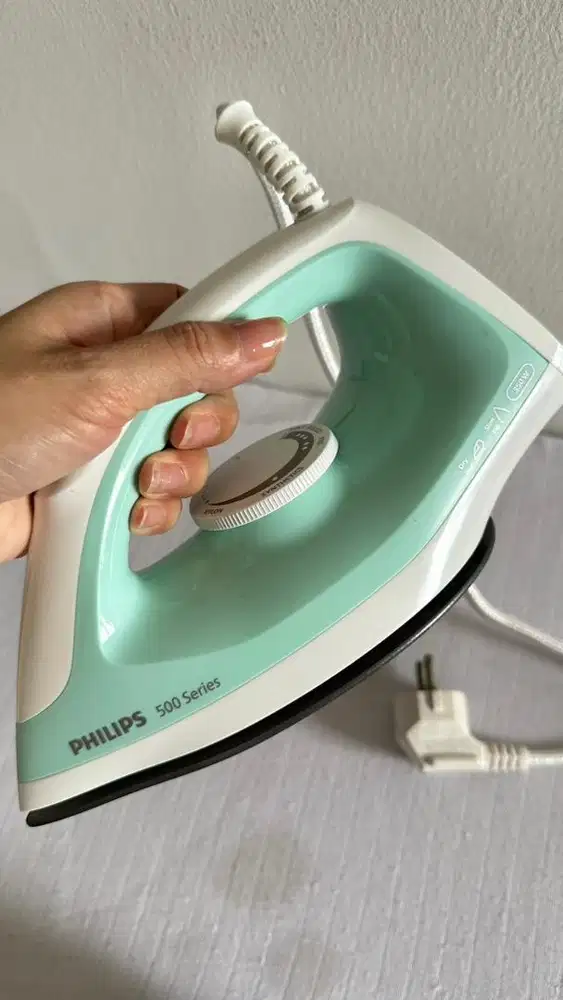 Setrikaan Philips 500 series preloved