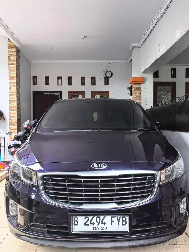 Kia Grand Sedona 2017 Bensin