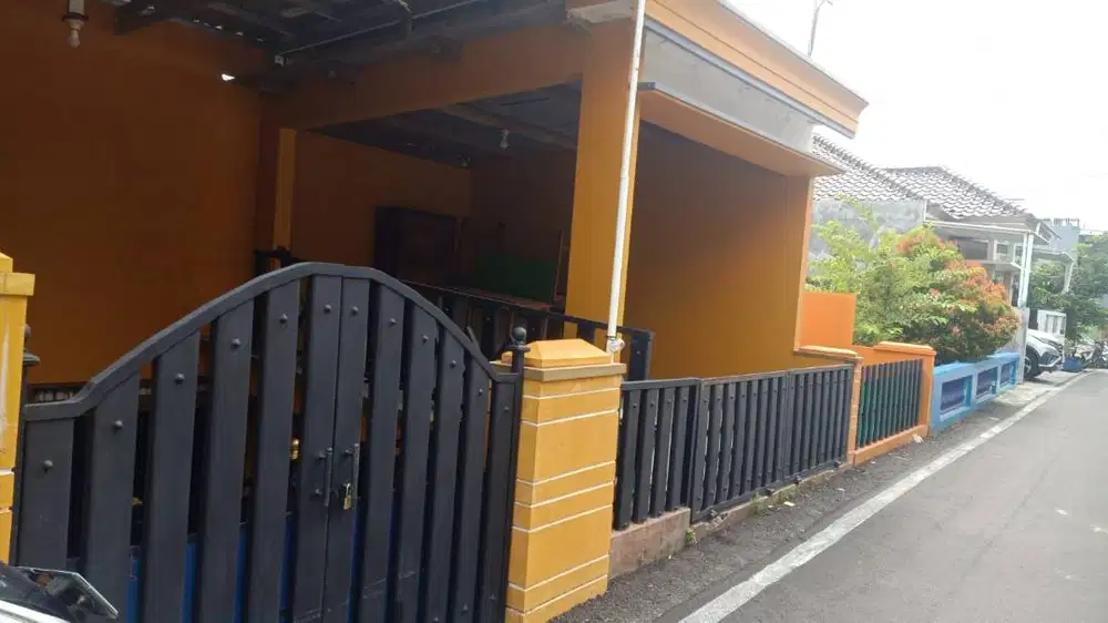 di jual rumah shm di daerah srinindato