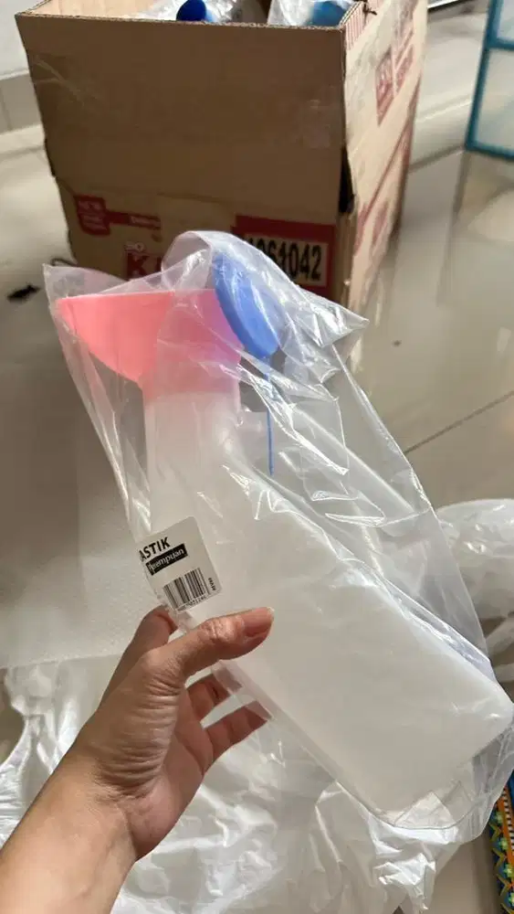 Brand new Pispot kencing wanita plus tutup  portabe