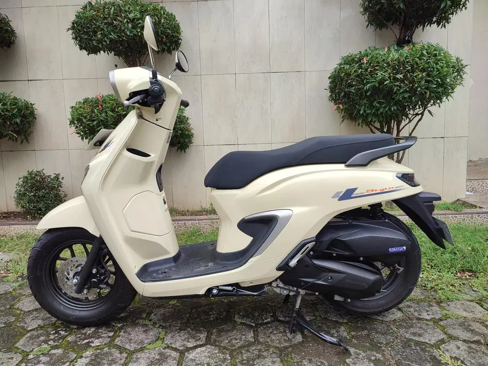 STYLO 160 TAHUN 2024 LIKE NEW