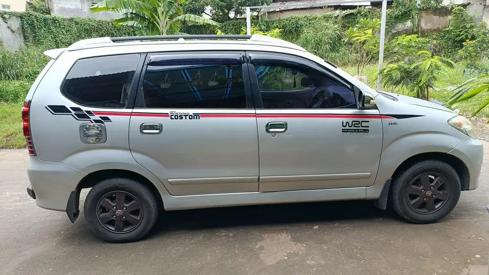 Toyota Avanza 2010 Bensin