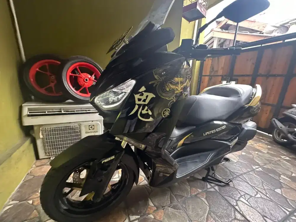 XMAX limited edition THN 2022