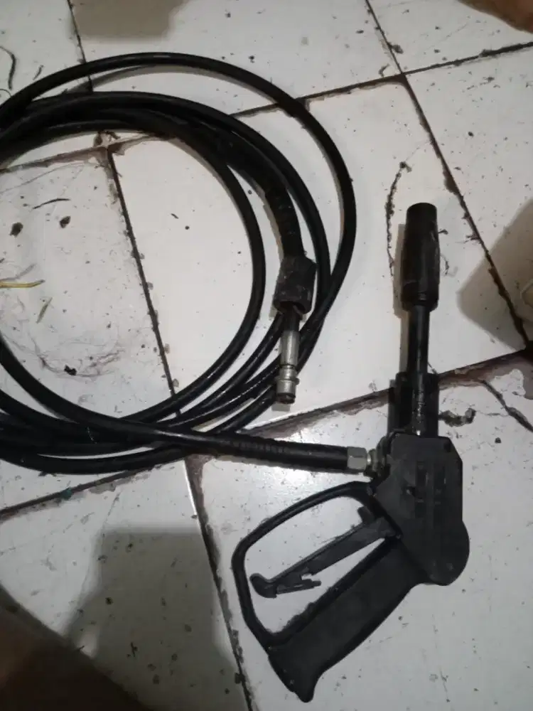 Selang semprotan steam