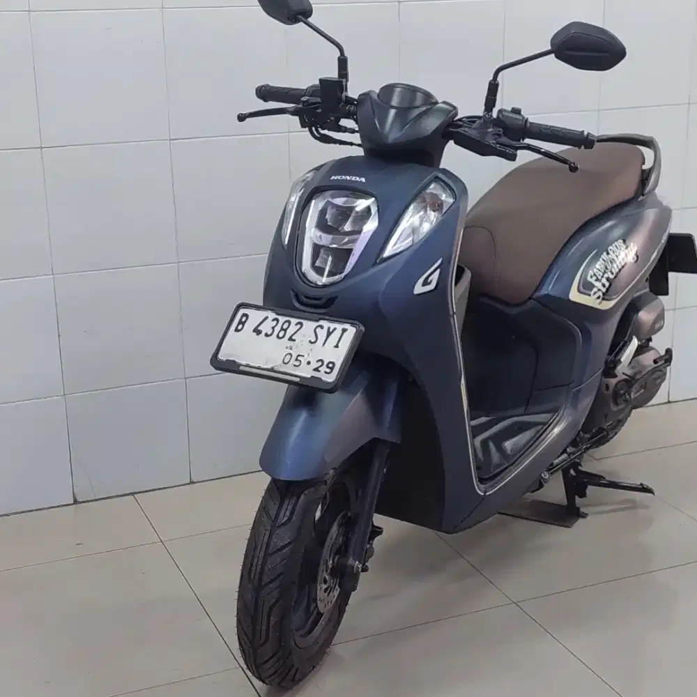 Honda genio cbs iss 2024 dp 750rb.