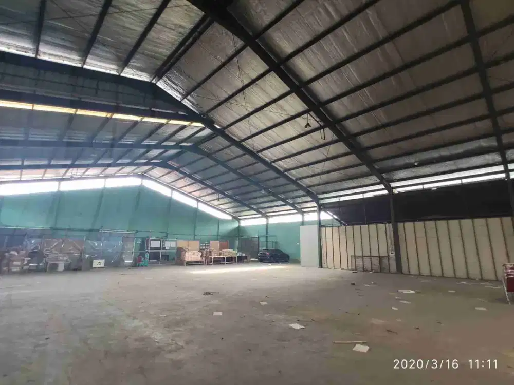gudang murah dekat tol siap pakai di Soekarno Hatta Bandung