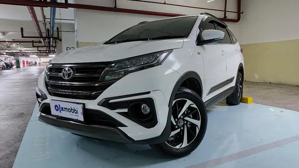 TDP 11JT Toyota Rush 1.5 GR Sport Bensin-AT Putih 2021