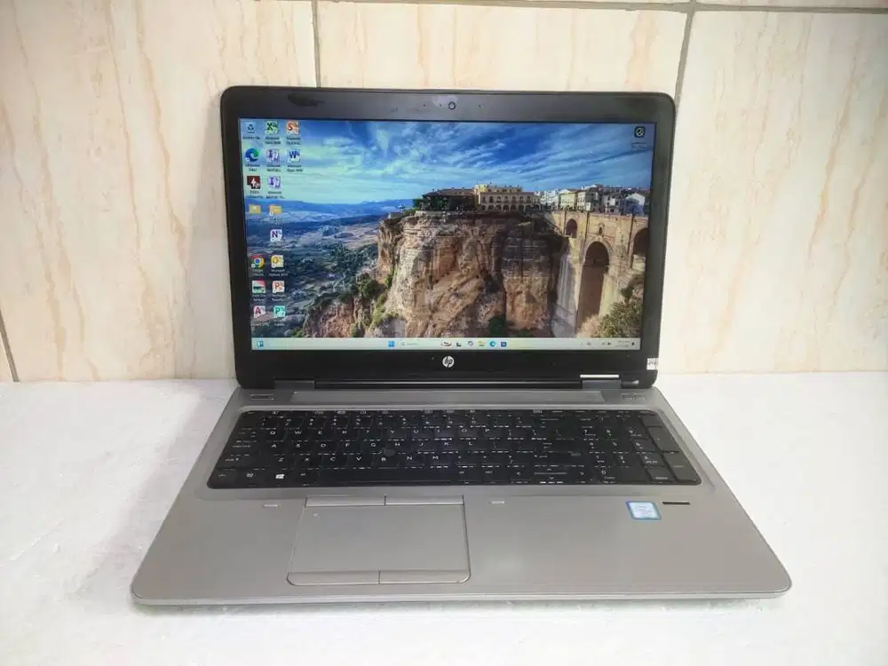 Hp Probook 650 G3 Core i5-7440HQ Ram 8GB Ssd 120GB Layar FHD B170