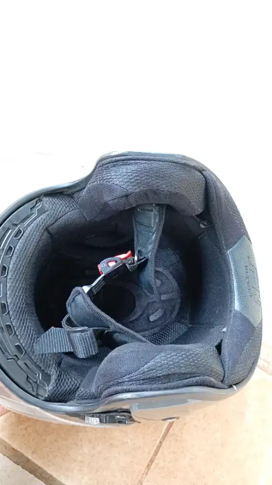 Helm jpn masih bagus..