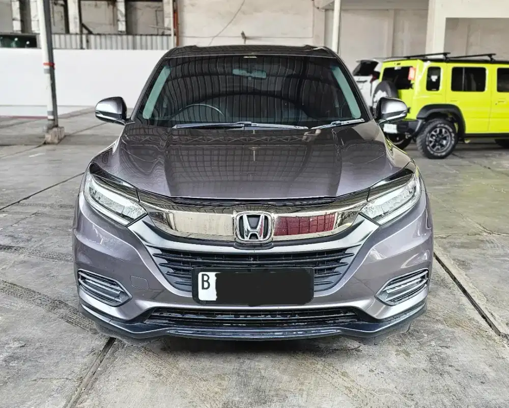 Honda HRV SE Special Edition AT Matic 2018 Facelift 2019 Abu2 Tangan 1