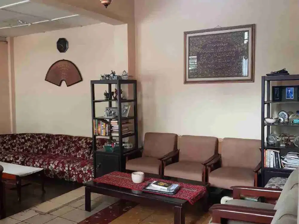 rumah lama murah hitung tanah di pusat kota jl riau bandung