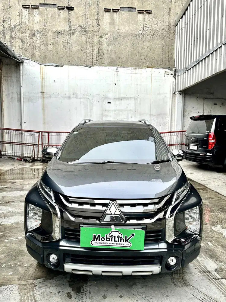 DP 1 JT, PAJAK 12-2026, MITSUBISHI XPANDER CROSS 1.5L 4x2 AT 2019