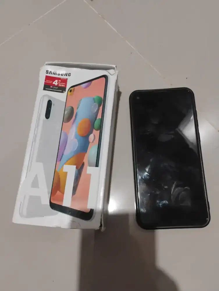 Samsung A11 (kondisi matot fullset dengan dus case tanpa casan)