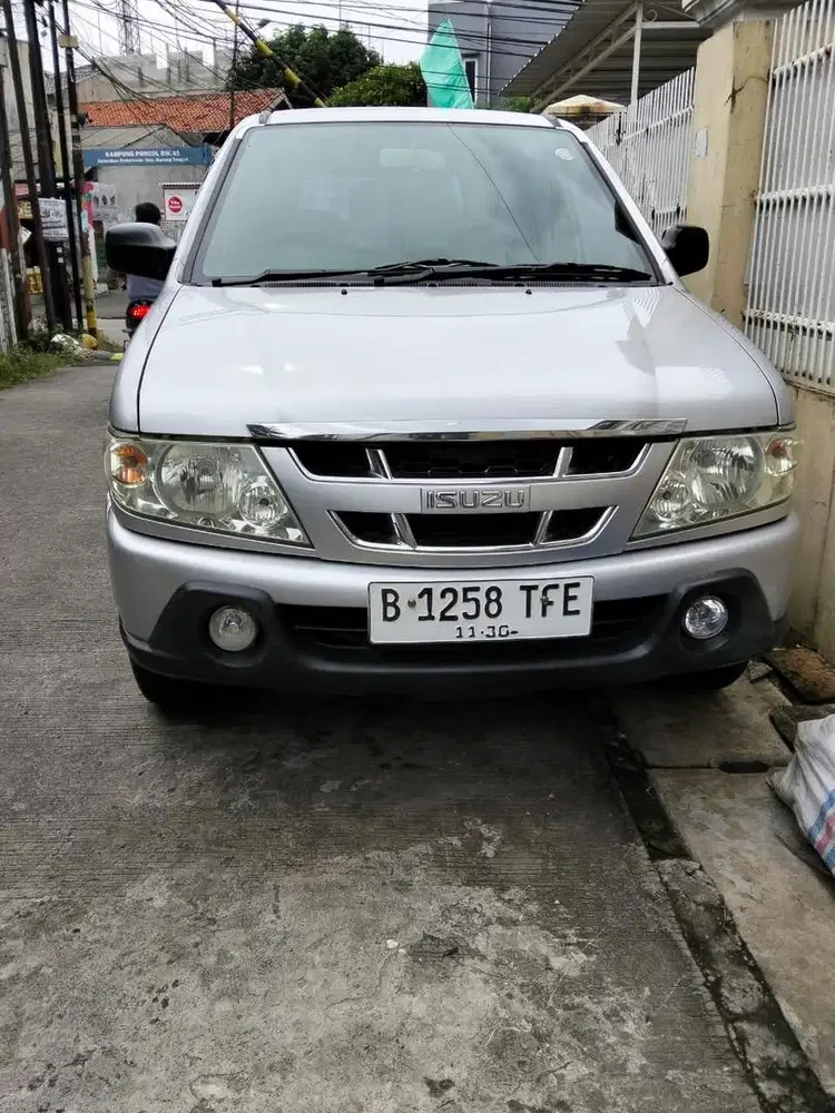 Isuzu New Panther LV 2008 MT