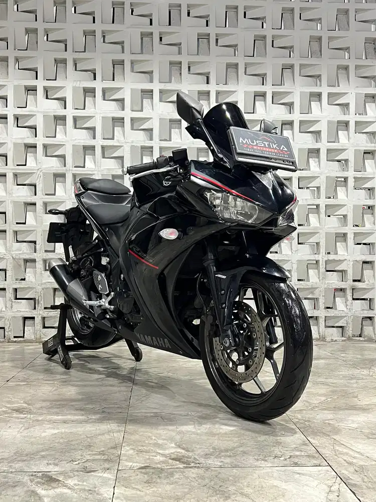 Promo DP 2jt‼️Yamaha R25 2018 Black. DANNY Mustika Motor Sulfat Malang