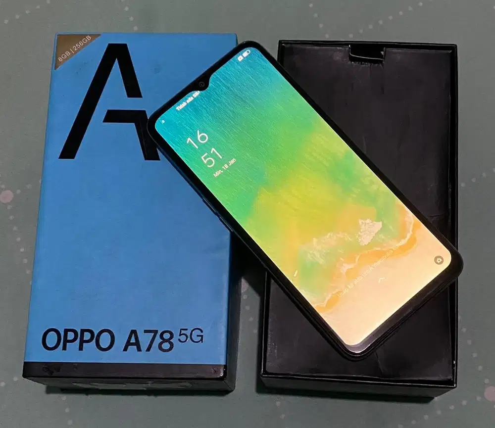 Oppo A78  5G ram 8/256Gb