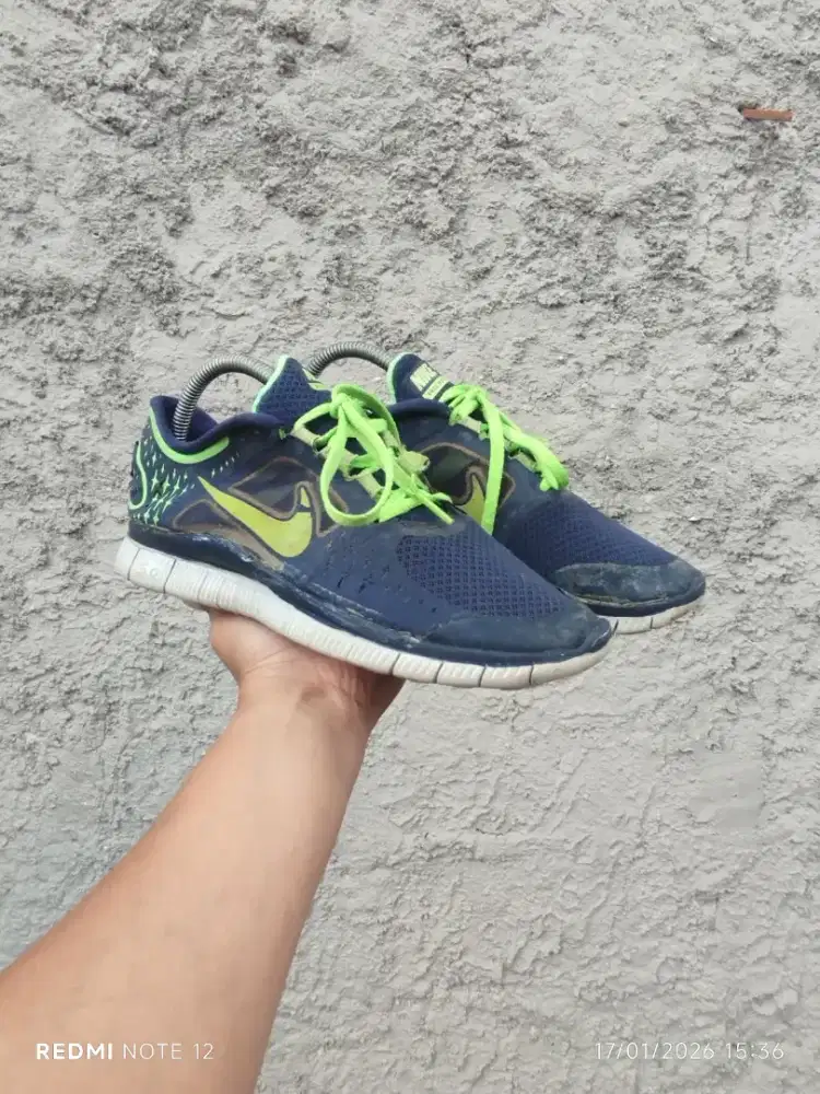 SEPATU NIKE FREE RUN 3 SECOND