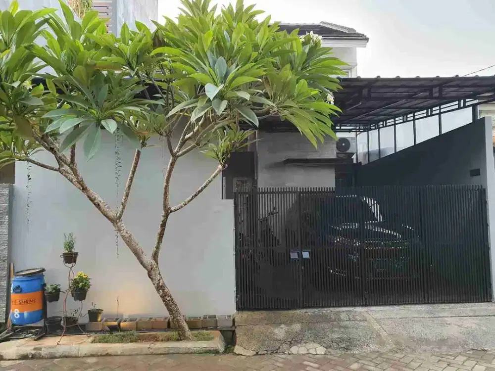 Rumah dalam Cluster depan Taman area bintaro