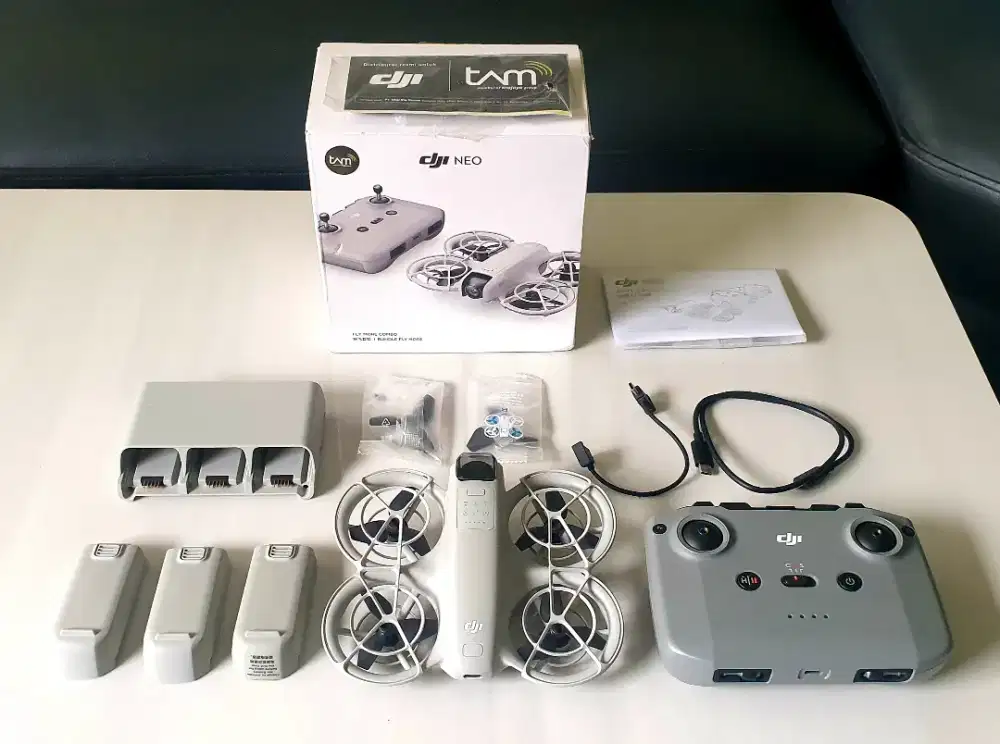 Drone DJI Neo Fly More Combo