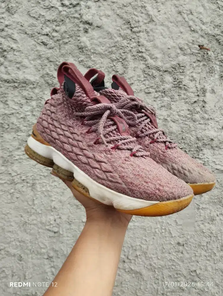 SEPATU BASKET NIKE LEBRON WINE WINE SECOND ORIGINAL