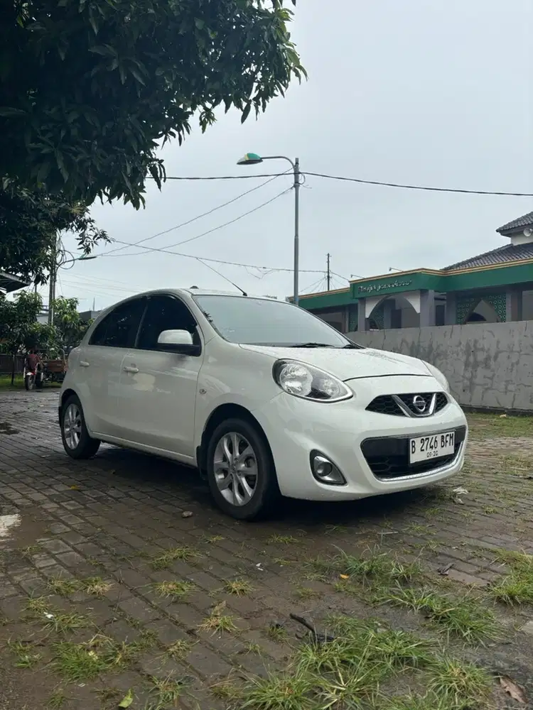 Nissan March 2015 Bensin