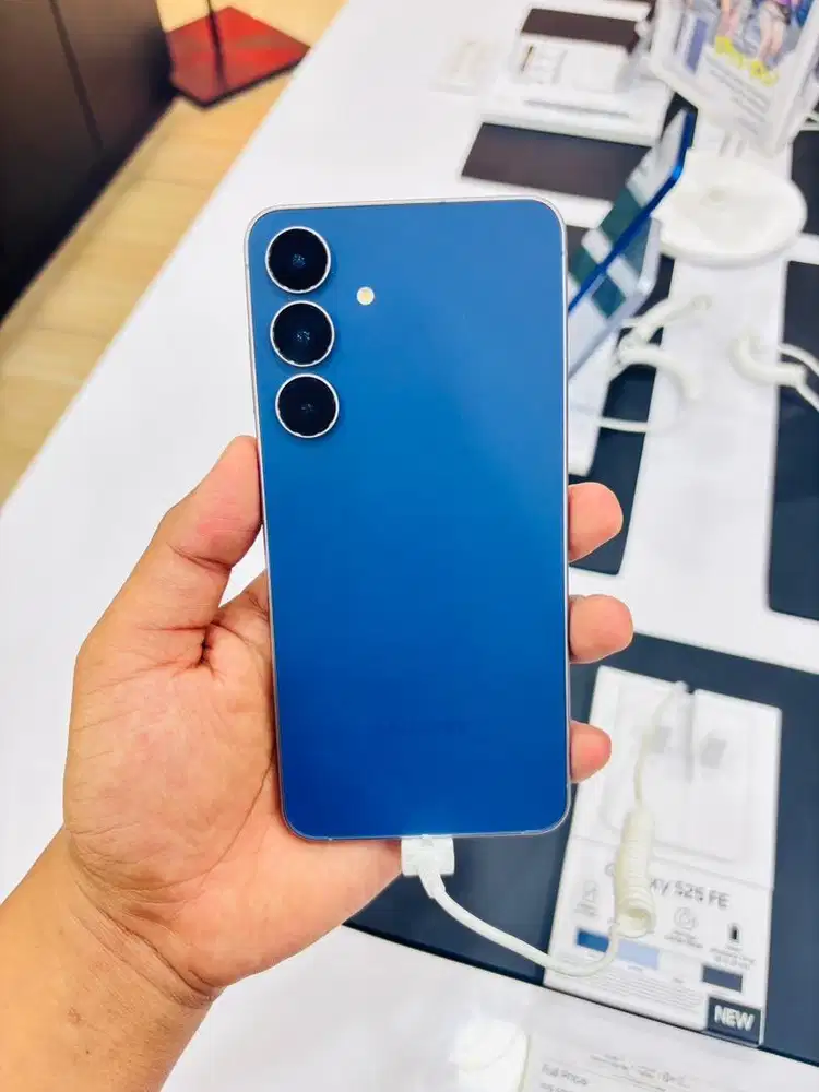 SAMSUNG GALAXY S25 FE 8/256GB